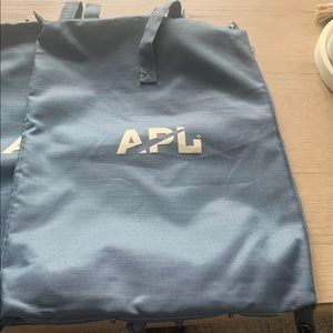 Apl shoe bag